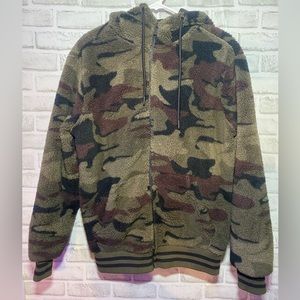 CSG Mens Camo Fuzzy Zip Up Sweatshirt